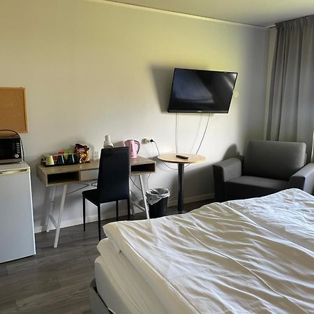 Hotell Smedjan พายาลา ภายนอก รูปภาพ