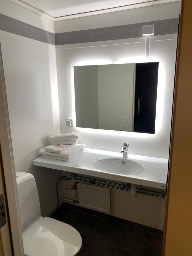 Hotell Smedjan พายาลา ภายนอก รูปภาพ