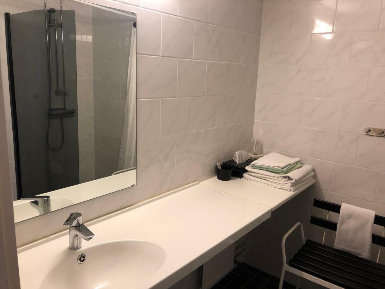 Hotell Smedjan พายาลา ภายนอก รูปภาพ